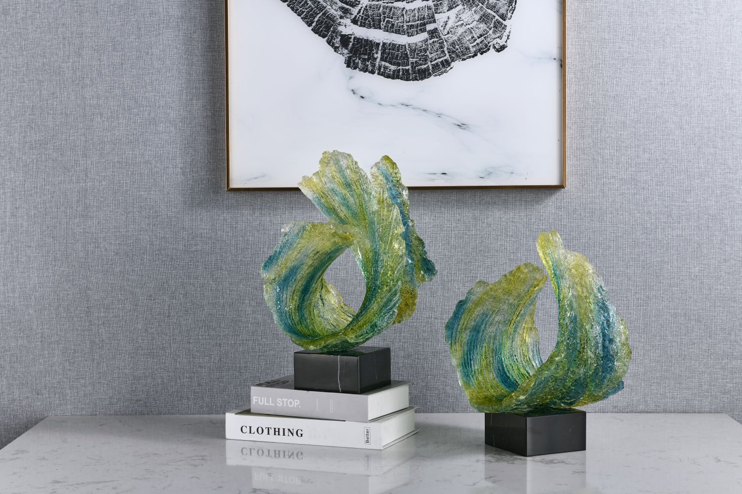 Artistic Wave Sculpture and Vases: Adding a Unique Charm to Your Home