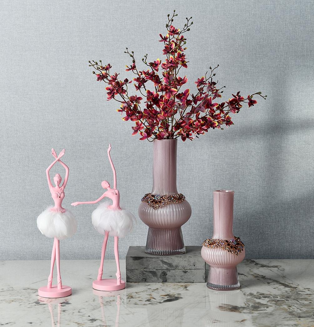 Pink Dreams: Rundecor's New Pink Home Decor Collection